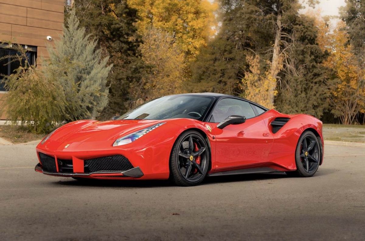 Red Ferrari 488 GTB